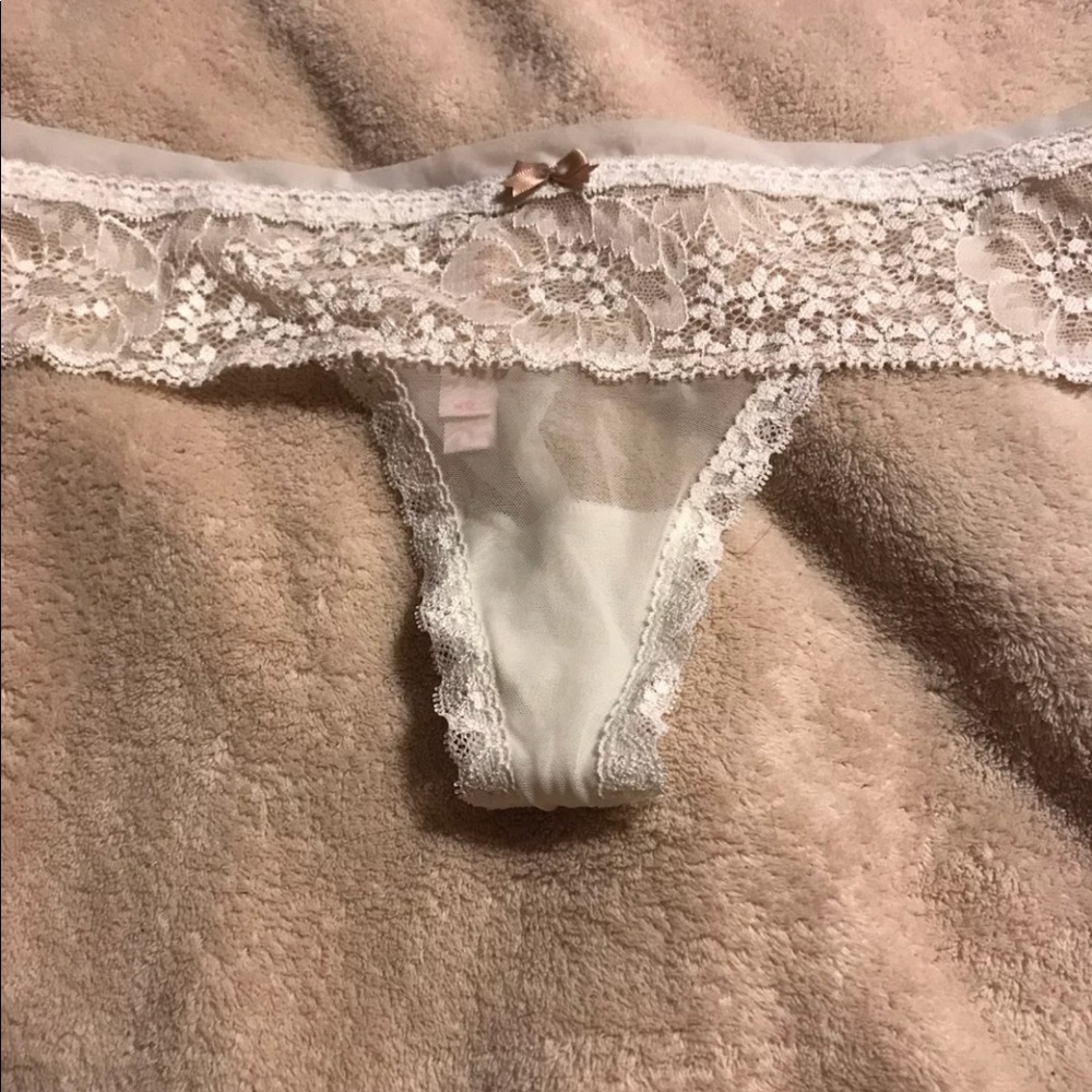 Nwot Victoria Secret thong bundle and save